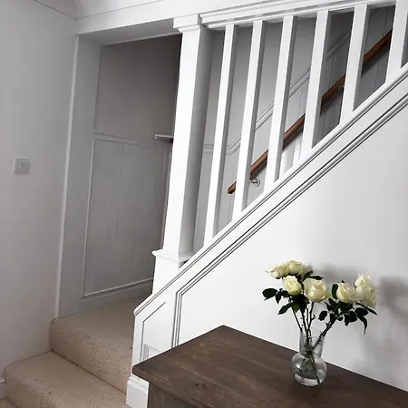 3-bed, With Parking, Walk To Pubs, Shops & Trails * Guisborough